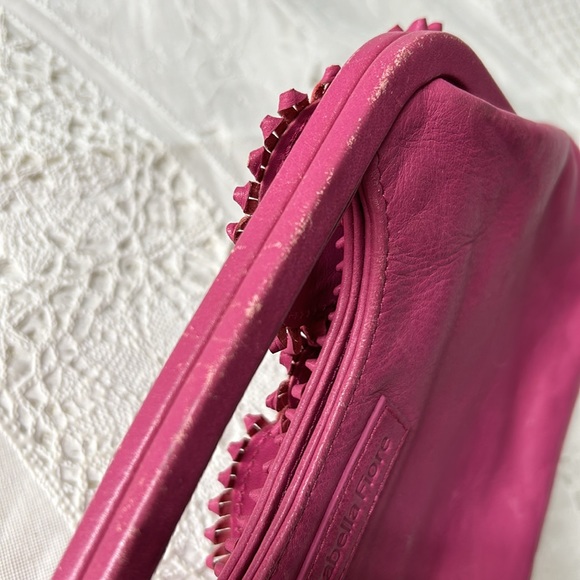 🖤Isabella Fiore Pink Leather clutch with 3D Floral Appliqué RARE - Picture 9 of 17